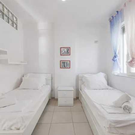 The Beachfront * Durrës