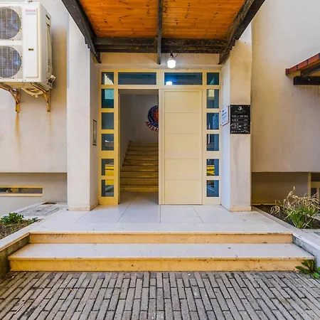 The Beachfront 아파트 Durrës