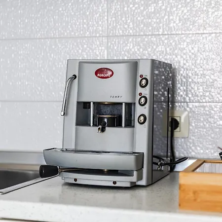 The Beachfront Apartman Durrës