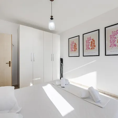 The Beachfront Apartman Durrës