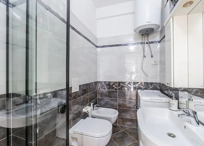 The Beachfront * Durrës